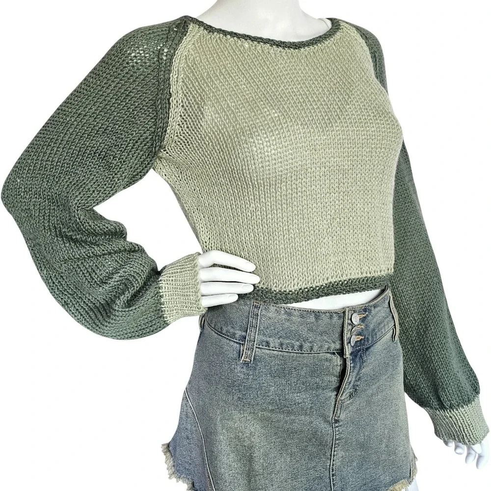 Handmade Knit Cropped Sweater – Two Tone Green | Size‎ Small-Medium